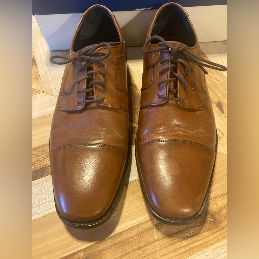 Johnston & Murphy - Tan Leather Oxfords - Size 10.5 E2